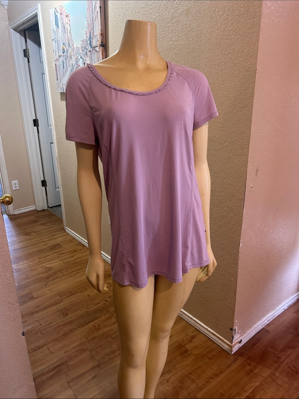 lululemon athletica purple Lavender Short Sleeve shirt 12